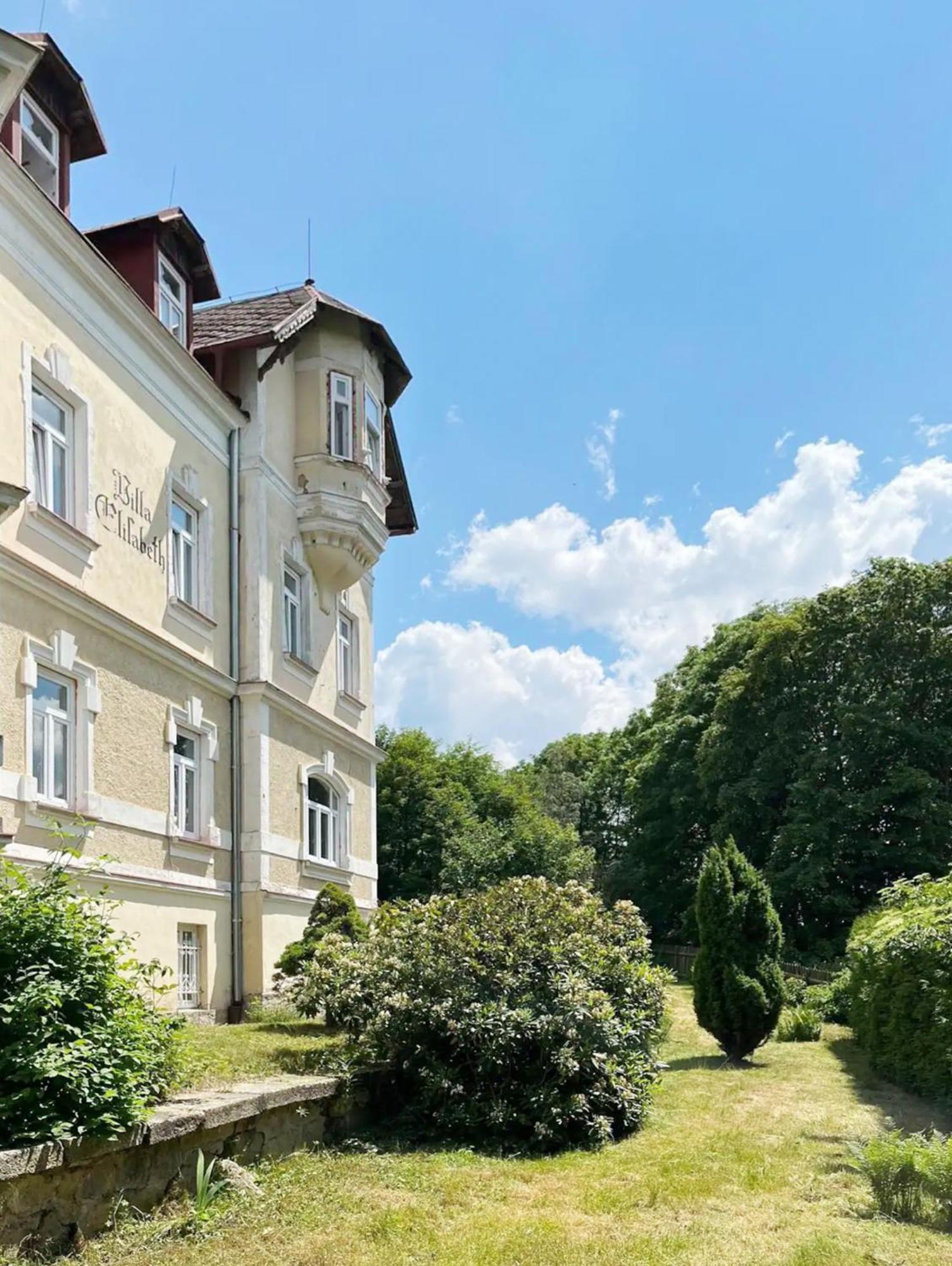 Golf Apartment Villa Elisabeth Mariánské Lázně Exterior foto