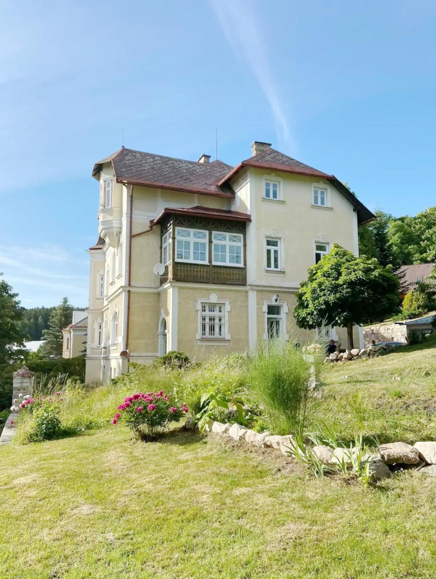 Golf Apartment Villa Elisabeth Mariánské Lázně Exterior foto